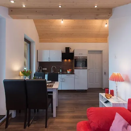 Gemuetliches Apartment-Seenaehe-Balkon-Parkplatz-Wallbox-Fahrradparkplatz Apartman