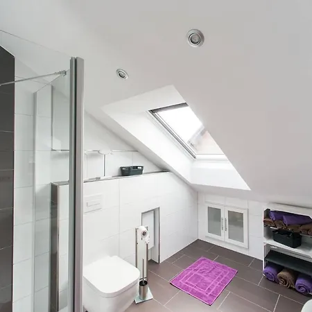 Gemuetliches Apartment-Seenaehe-Balkon-Parkplatz-Wallbox-Fahrradparkplatz Appartement