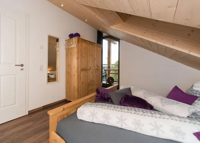 Gemuetliches Apartment-seenaehe-balkon-parkplatz-wallbox-fahrradparkplatz شقة *